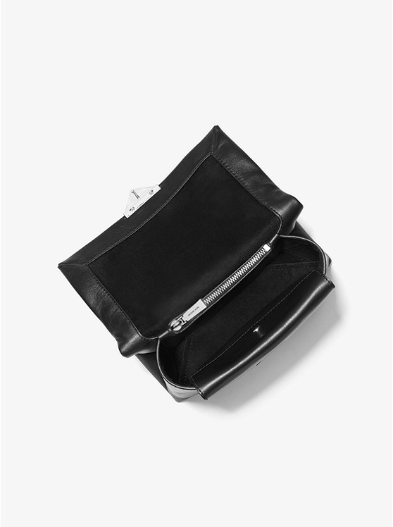 Каталог Cece кожаная сумка через плечо c откидным верхом и эмблемой звездой от магазина Michael Kors