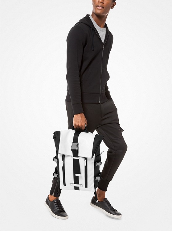 Каталог Aiden кожаный рюкзак от магазина Michael Kors
