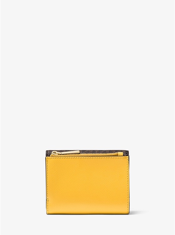 Каталог Кожаный кошелек-конверт с логотипом среднего размера от магазина Michael Kors