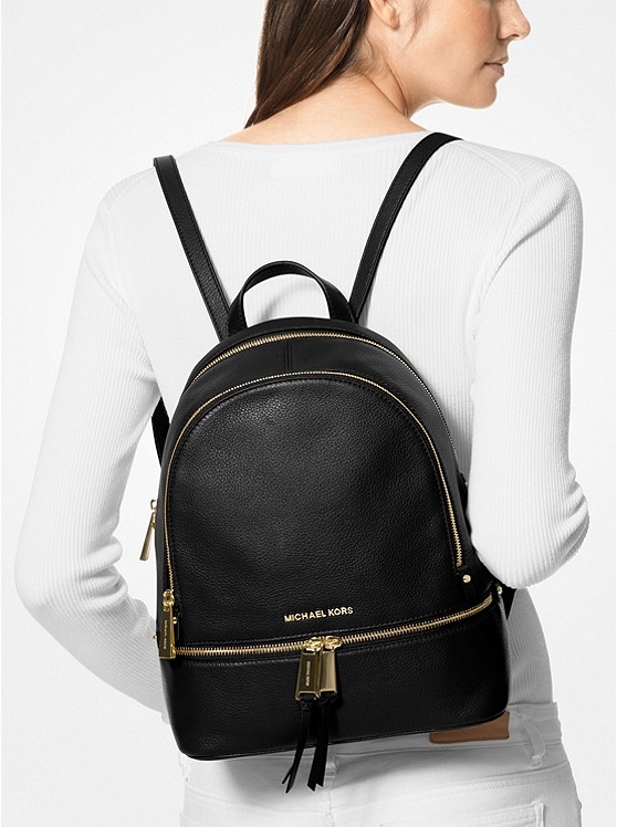 Каталог Rhea кожаный рюкзак среднего размера от магазина Michael Kors