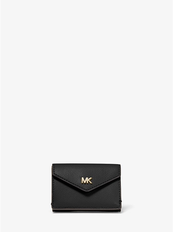 Каталог Маленький кожаный кошелек-конверт от магазина Michael Kors