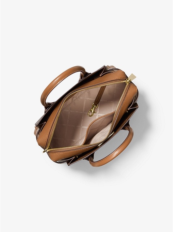 Каталог Маленькая сумка Mercer с поясом и логотипом от магазина Michael Kors
