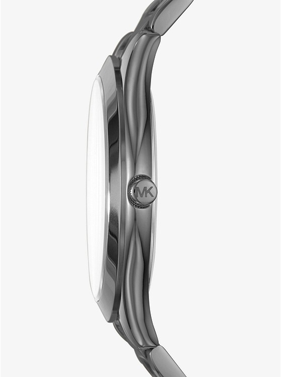 Каталог Oversized Slim Runway Gunmetal-Tone Watch от магазина Michael Kors